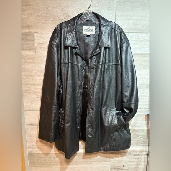 Black Leather button down oversized Shacket coat men’s
XXL - Hailey Bieber inspo - Picture 4 of 12